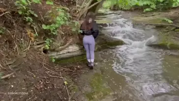 Petualangan Cinta Suasana Alam Tepian Sungai